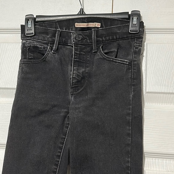 Levi’s High Rise Super Skinny Jeans - Picture 2 of 9